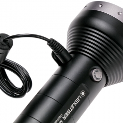 TORCIA LEDLENSER MT18 3000 lumen ricaricabile